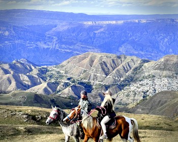 Подъём к аулам Гоор и Кахиб