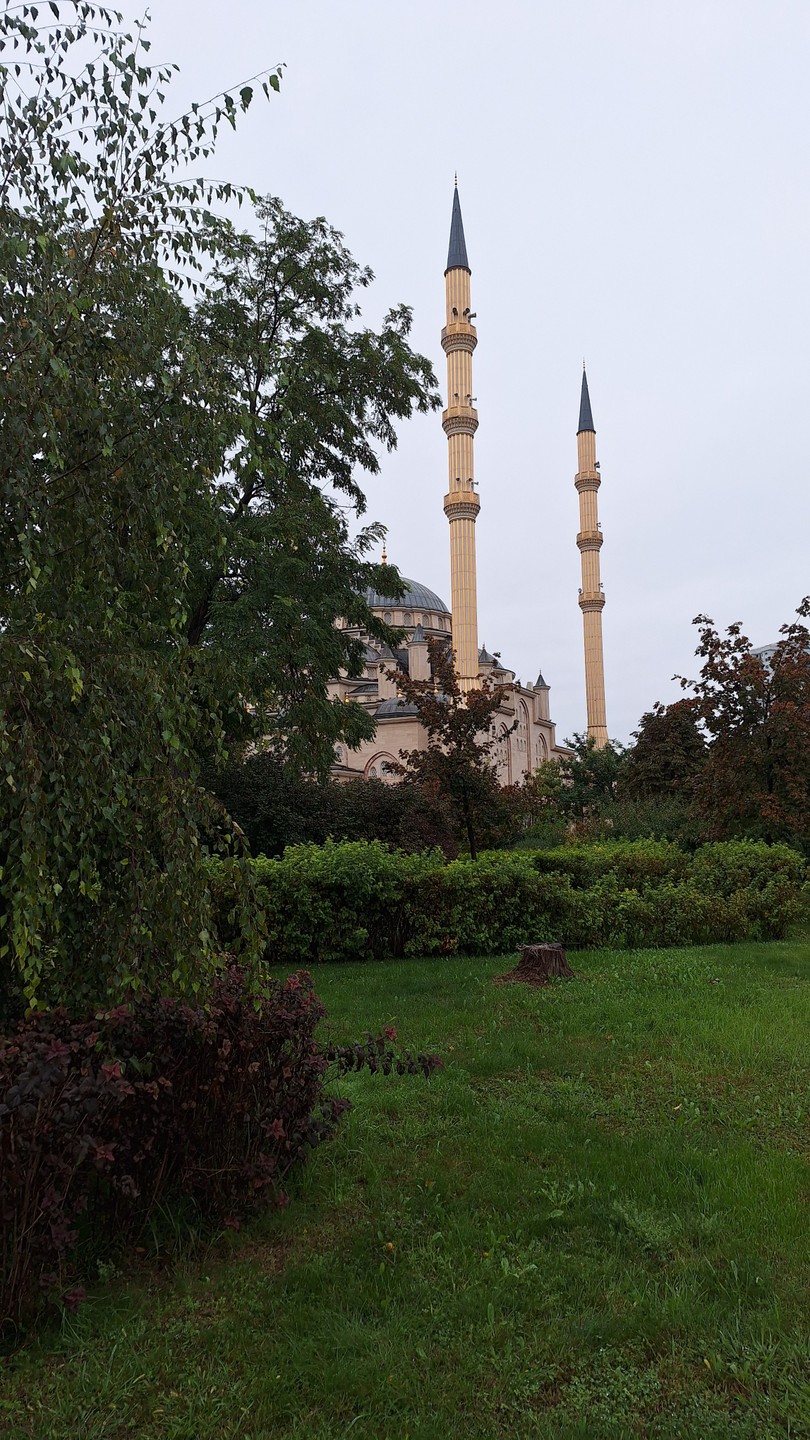 Экскурсия отличная, все очень понравилось. Гид Зайнудин отличный, все рассказал и показал, много интересных фактов. Очень