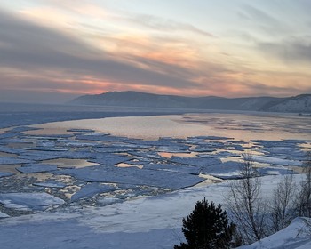 Фото отзыва 2: авторский тур "Зимний Байкал с драйвом: на снегоходах, хивусе, велосипедах и коньках"