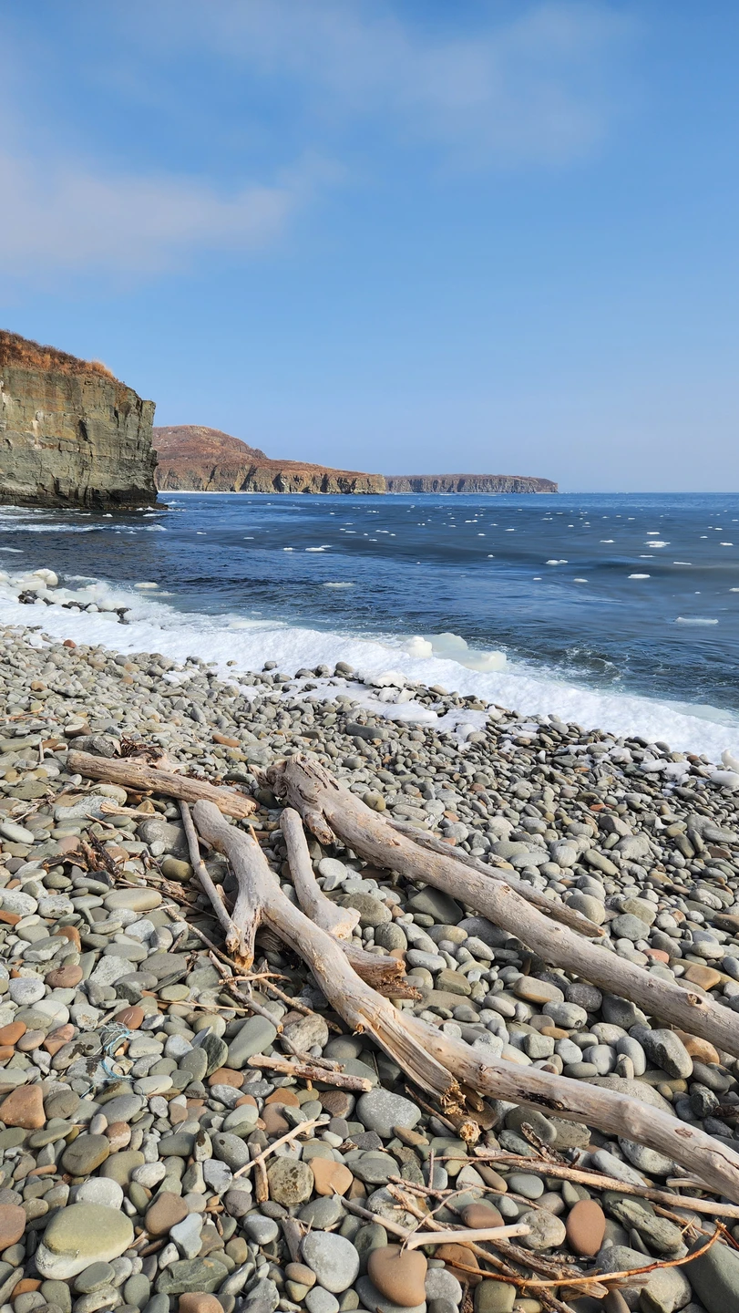 Посетили остров Русский вместе с гидом Кириллом! Сразу обсудили локации, так как в некоторых мы уже