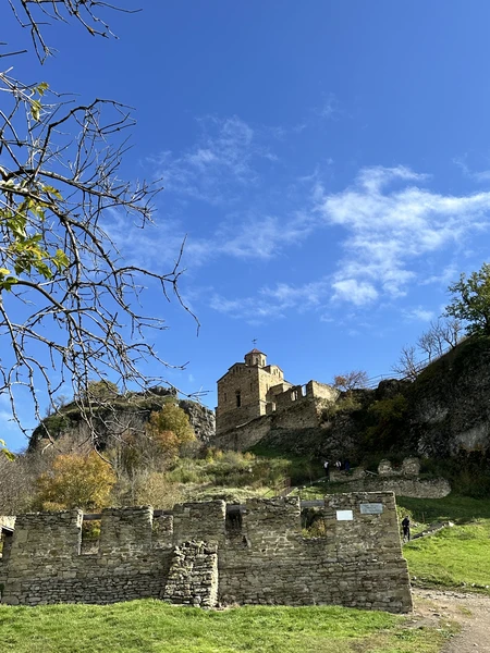 Отличная экскурсия: программа, организация все на высоте. Экскурсия в небольшой группе, есть возможность спокойно осмотреть все