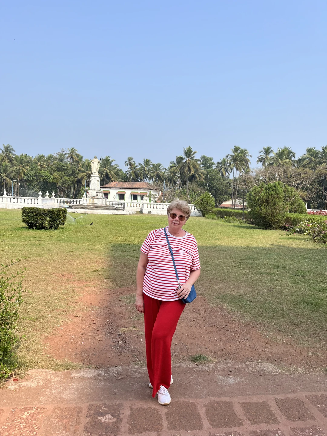 26февраля2026 были на экскурсии с экскурсоводом Алексеем. Отлично организованна экскурсия, приехали точно по времени. Спасибо Алексею