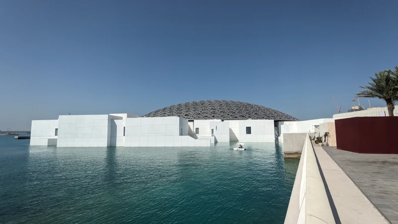 Отличная экскурсия и замечательный гид! Было интересно, понятно и очень увлекательно. Узнали много нового о стране