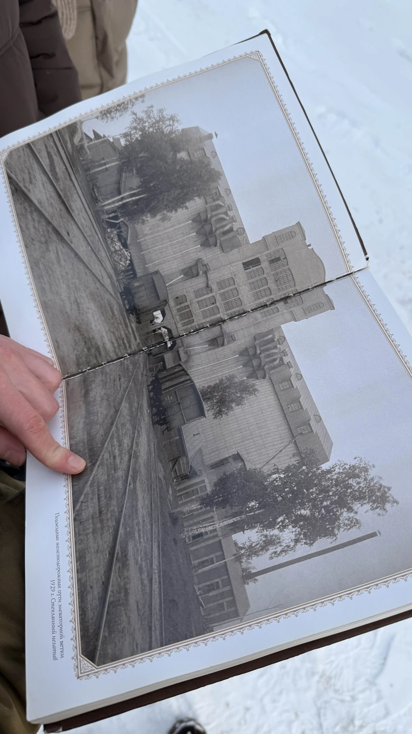 Получили огромное удовольствие от экскурсии с Ильёй. Подача материала — на высоте, Челябинск открылся для меня с новой стороны. Всё супер!