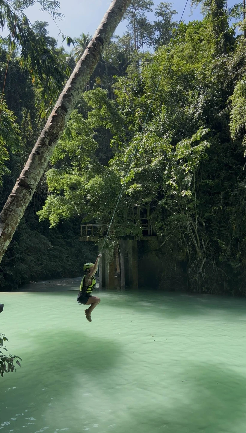 Однозначно рекомендую к посещению! Это был невероятный день, полный эмоций и приключений. Поплавали полноценно с акулами