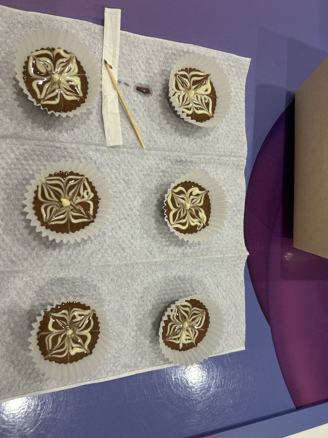 Все понравилось, была в будний день, поэтому была одна без группы, но мастер-класс состоялся