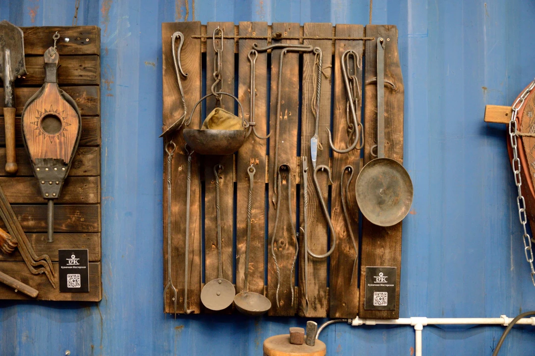 Отличное мероприятие, дочери и её друзьям понравилось без всяких оговорок. Все смогли выковать себе небольшие сувениры,