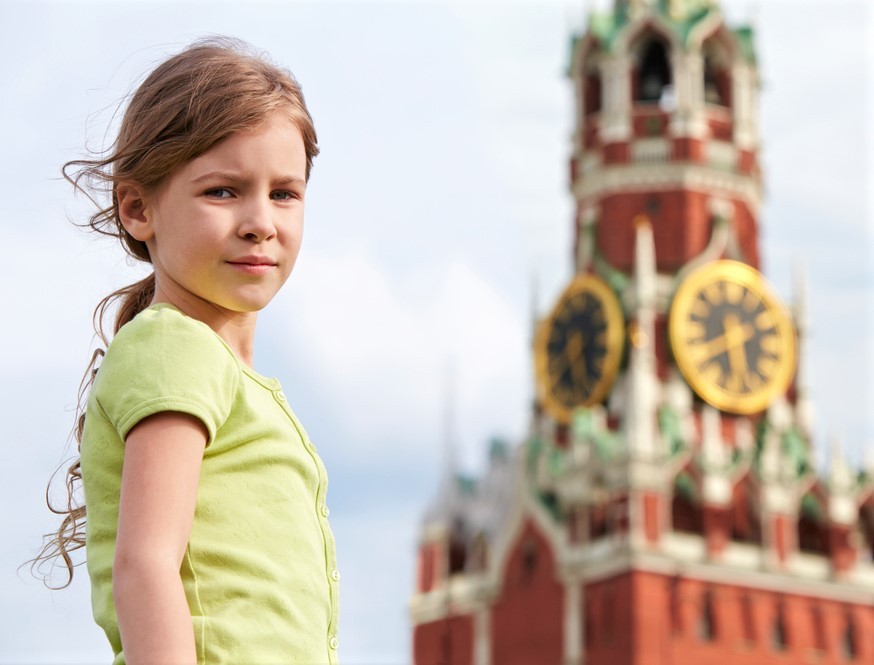 Детская экскурсия по территории Кремля