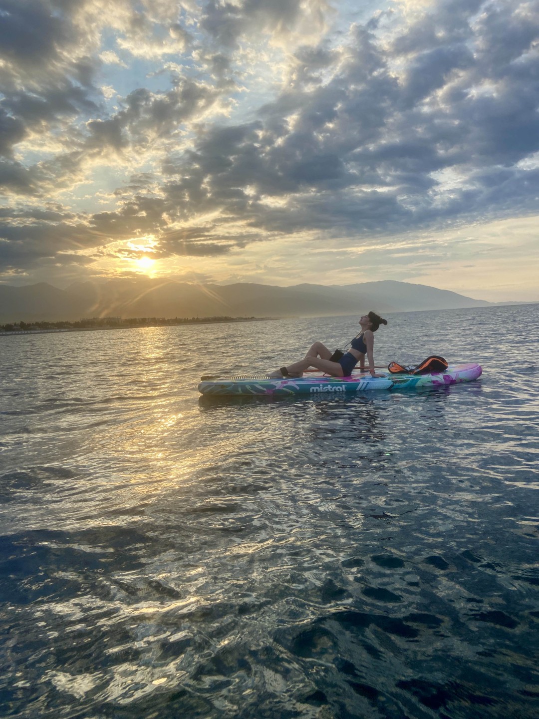 Рассвет на сапах - чудесное времяпровождения! Профессиональный инструктаж, фотографы - инструкторы, аниматор Артур)) всё на высшем