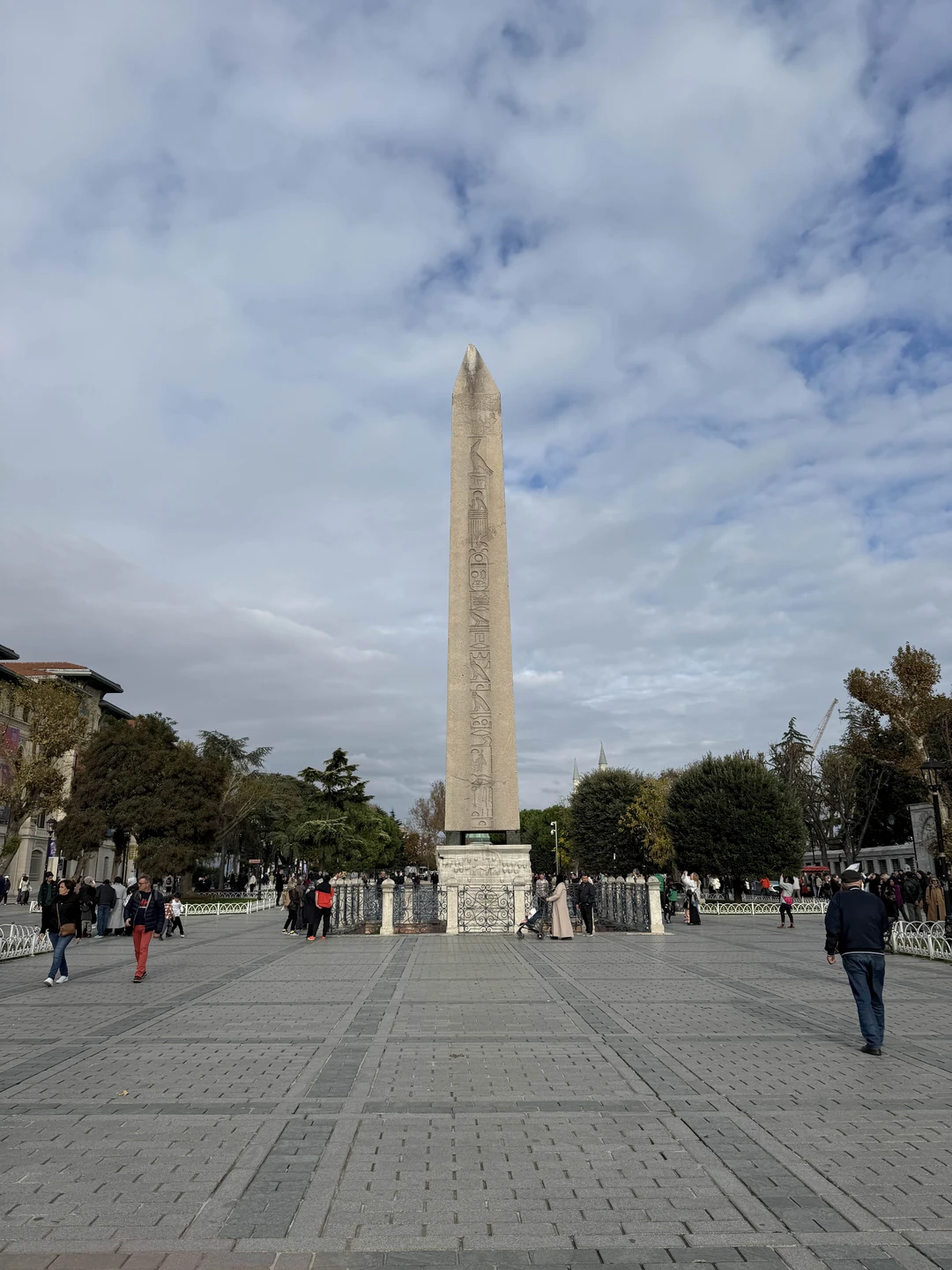 Большое спасибо Месуту за чудесную и очень интересную экскурсию! Больше всего нас впечатлила цистерна Базилика, те