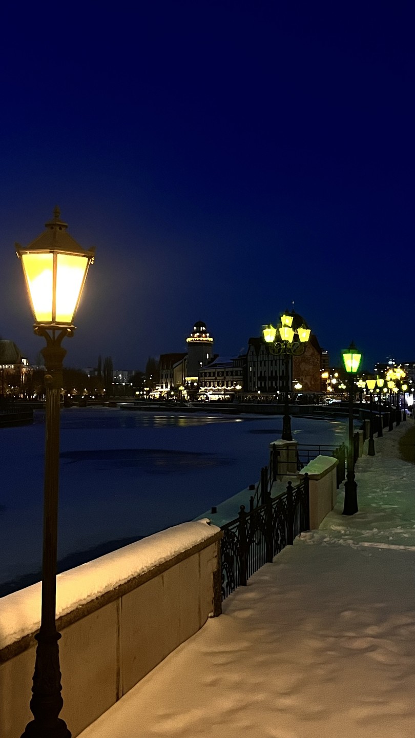 Путешествовали вчетвером с коллегами. К выбору гидов отнеслись с вниманием и особой ответственностью. Для ознакомления с