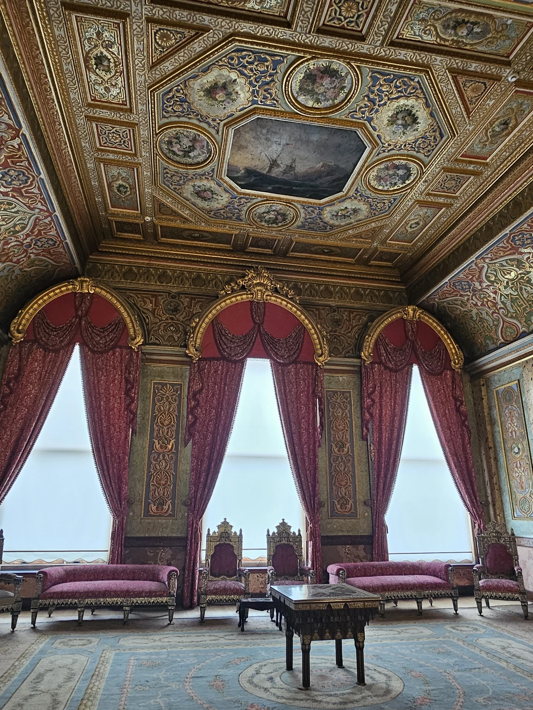 Тур понравился, все в соответствии с описанмем. Сборный тур из туристов разных стран, были англо и