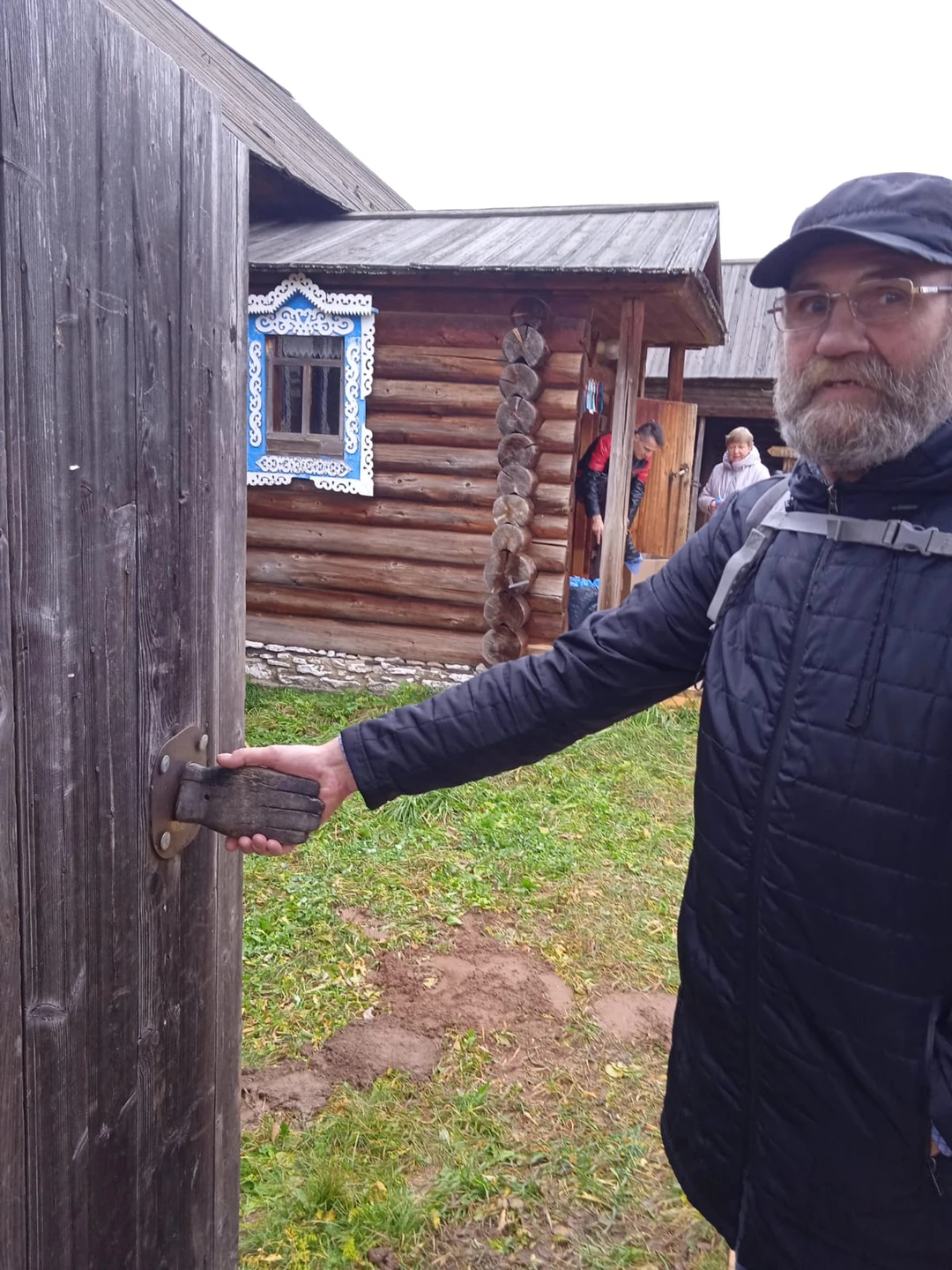 Экскурсия просто покорила! Сергей прекрасный рассказчик, начал свое повествование еще в Ижевске в пути с истории