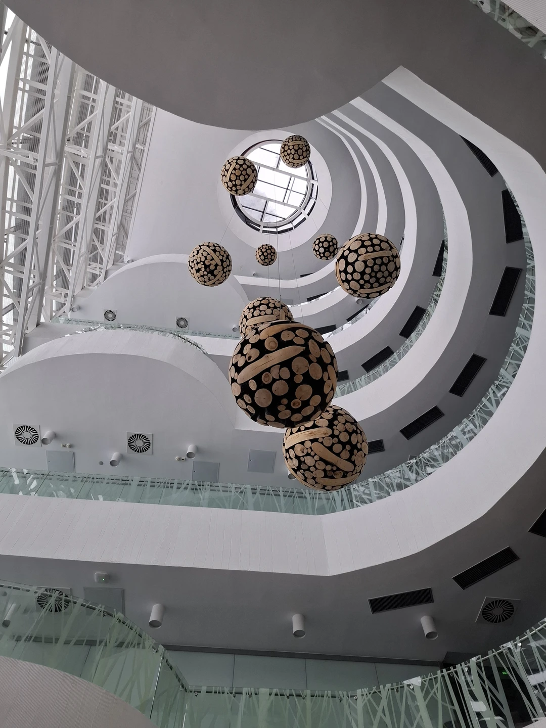 Потрясающий экскурсовод от Бога - прекрасная Инна из Казани. Говорить, что очень понрааилось - это ни