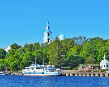 Водна прогулка по Ладожским шхерам, экскурсия на Валаам, прогулка к Земляничному водопаду