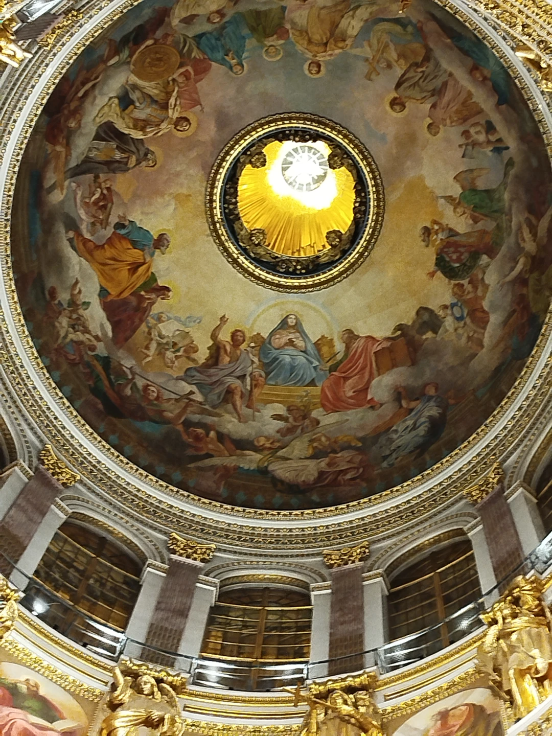 Экскурсия очень нам понравилось, гид Михаил очень интересно рассказывал, маршрут был очень содержательный и интересный, Спасибо большое за экскурсию