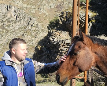 Жинвальское водохранилище, Ананури, Гудаури, Арка Дружбы, Дарьяльское ущелье, Степанцминда и церковь Гергети