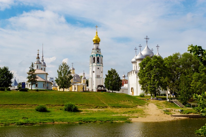 Вологда резная, кружевная, белокаменная