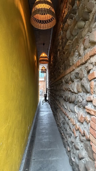 Хочу от всей души поблагодарить нашего гида за невероятную экскурсию по историческому центру Владикавказа!