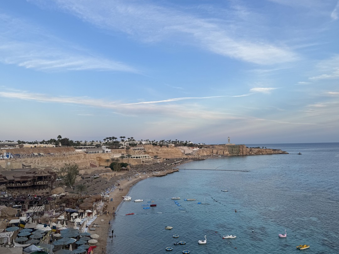 К сожалению не можем порекомендовать экскурсию у Валида. Очень мало информации, фактов, истории мы получили на