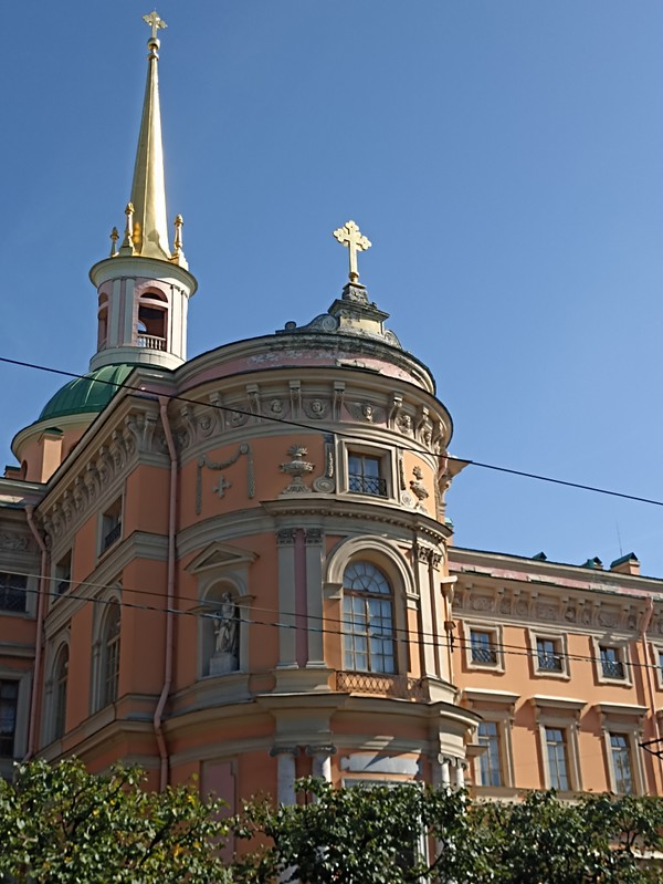 Фото к экскурсии Загадки Михайловского замка и Летнего сада