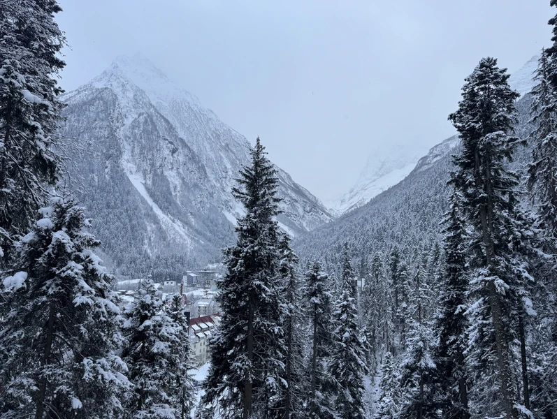 Автобусный тур в Домбай из Астрахани: Мусса-Ачитара и экскурсии на выбор