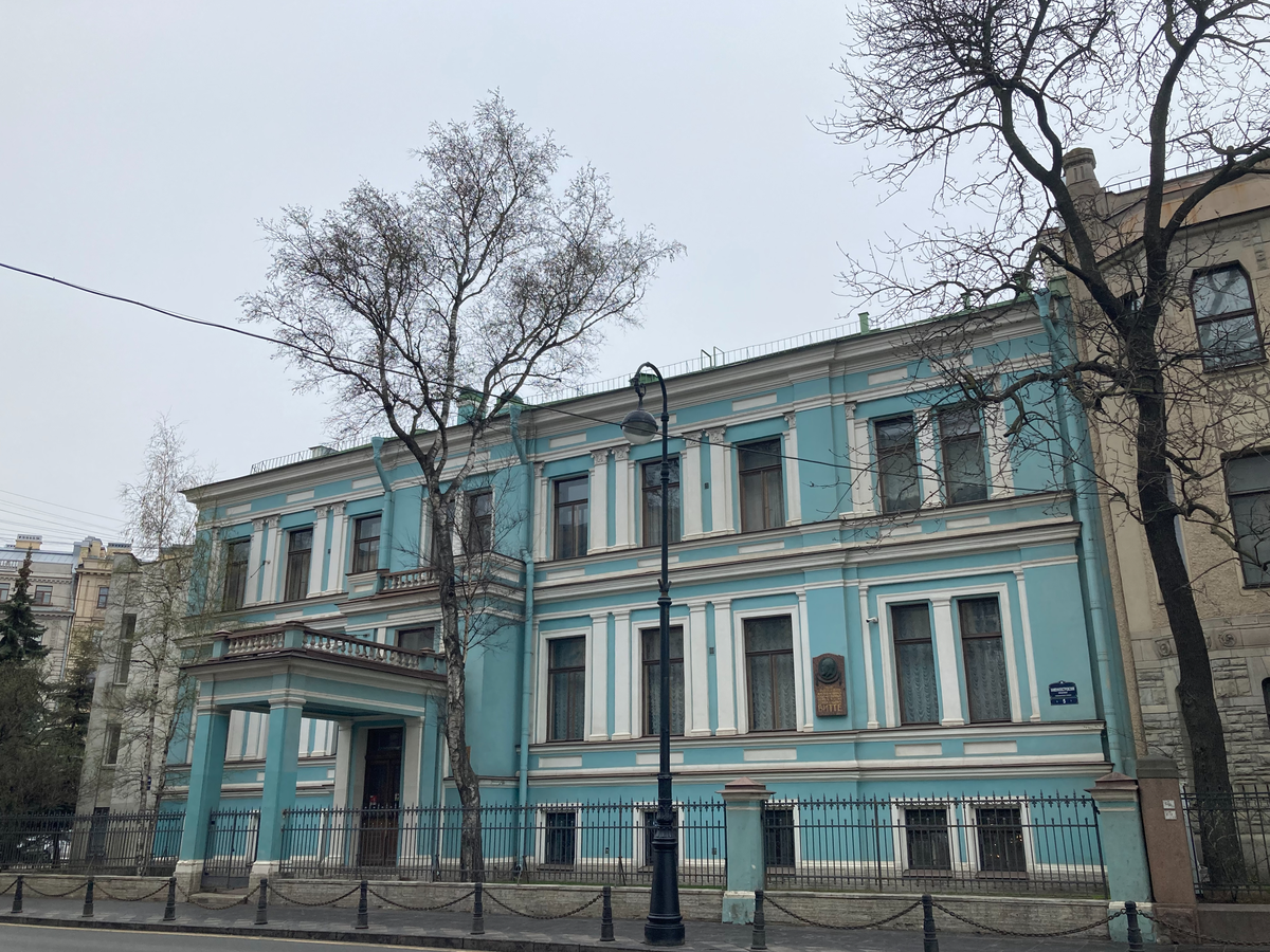 Фото 1 - Экскурсия: "Как любили селебрити Российской империи"