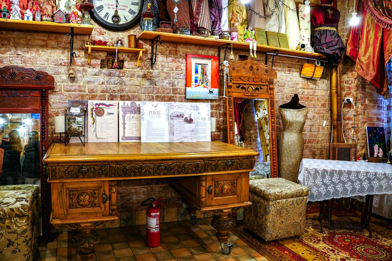 Музей городских легенд: привидения, чаепитие на крыше и предсказания - Фото 6