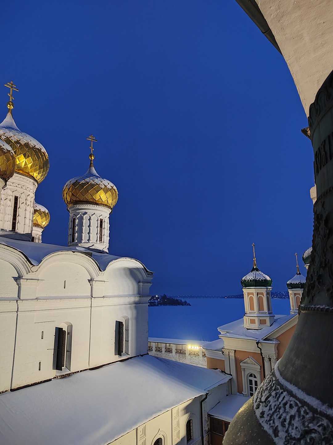 Прекрасная экскурсия и по организации и по наполнению! Приехали из Петербурга на январские праздники, начав знакомство