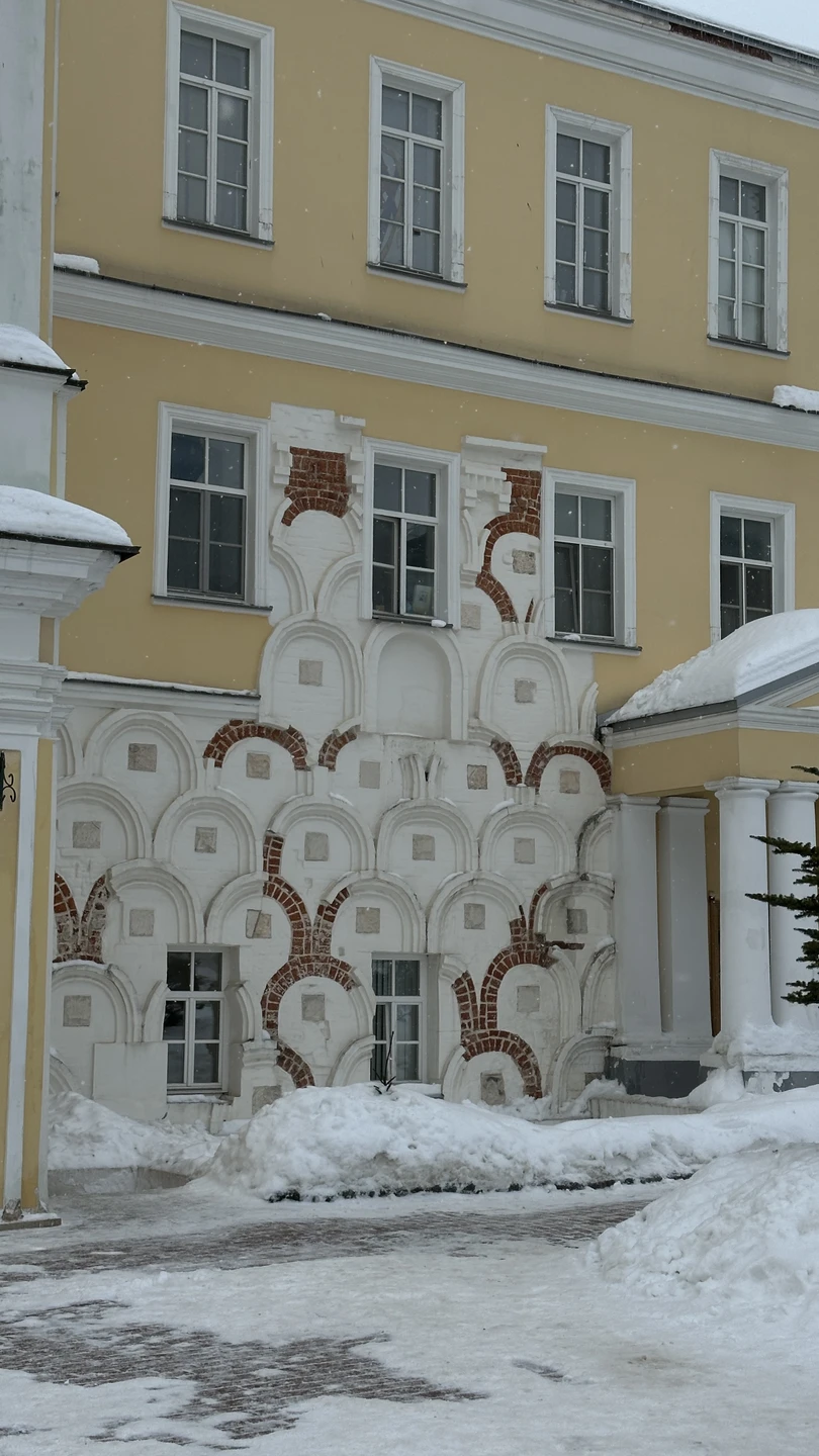 Были с мужем в Сергиев Посаде первый раз. Очень важно было узнать историю Лавры, потому что