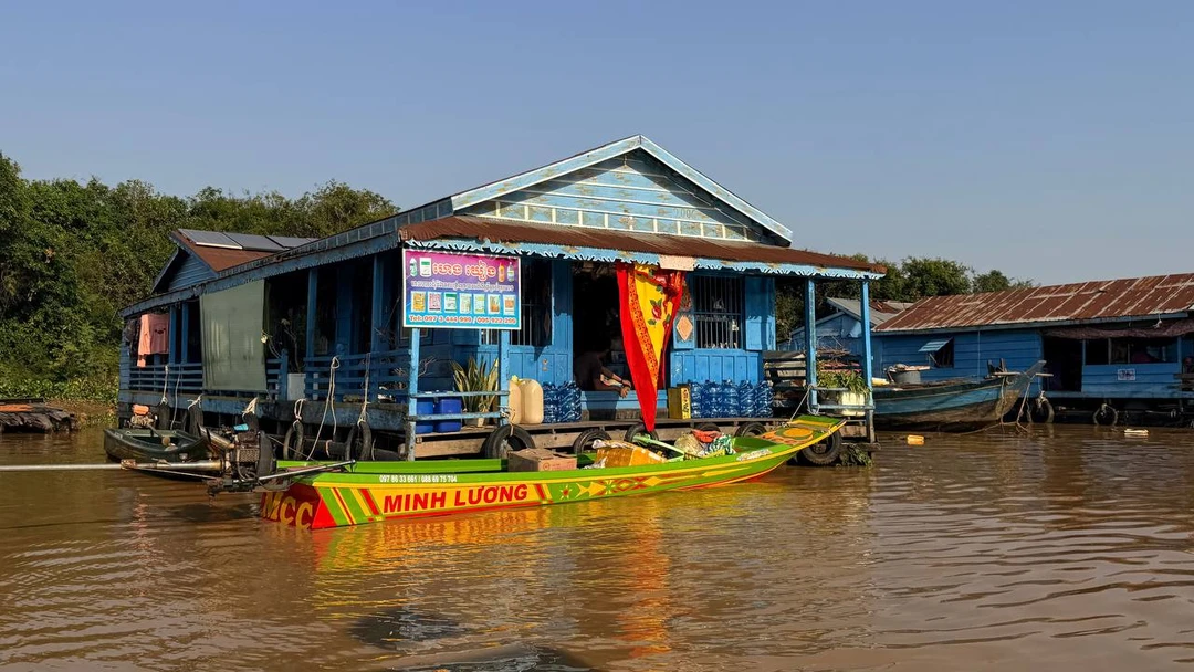 Благодарим Владимира за интереснейшую, познавательную и позитивную экскурсию! Владимир - очень интересный, разносторонний гид; рассказ сопровождается
