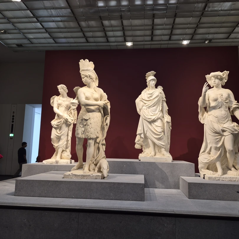 Спасибо Вам большое за экскурсию в Абу-Даби из Дубая. Все прошло на высшем уровне, было организовано