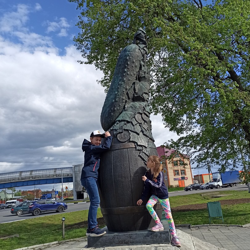 Галина отличный экскурсовод. Было интересно и взрослым и детям. Нам понравился маршрут, очень красивые виды. Зарайск