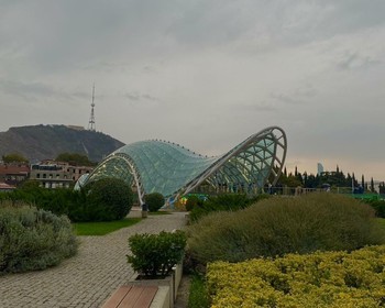 Переезд из Махачкалы и экскурсия по Тбилиси