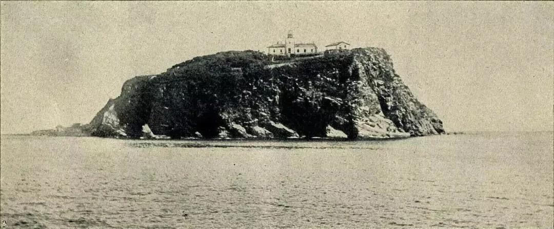Маяки Владивостока: остров Скрыплёва