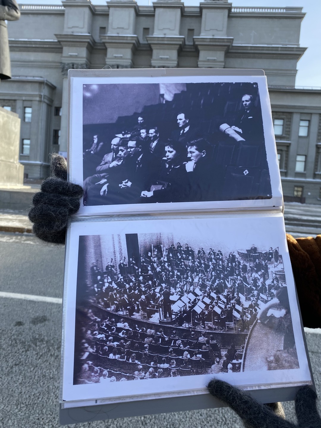 Потрясающая экскурсия, будет интересна не только влюбленным в театр, но все остальным, интересующимся историей города. После