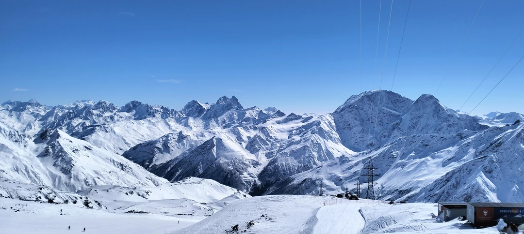 8 марта ездили на экскурсию, гид водитель Артемий. Всё прошло замечательно, продуманный интересный маршрут, рассказ по
