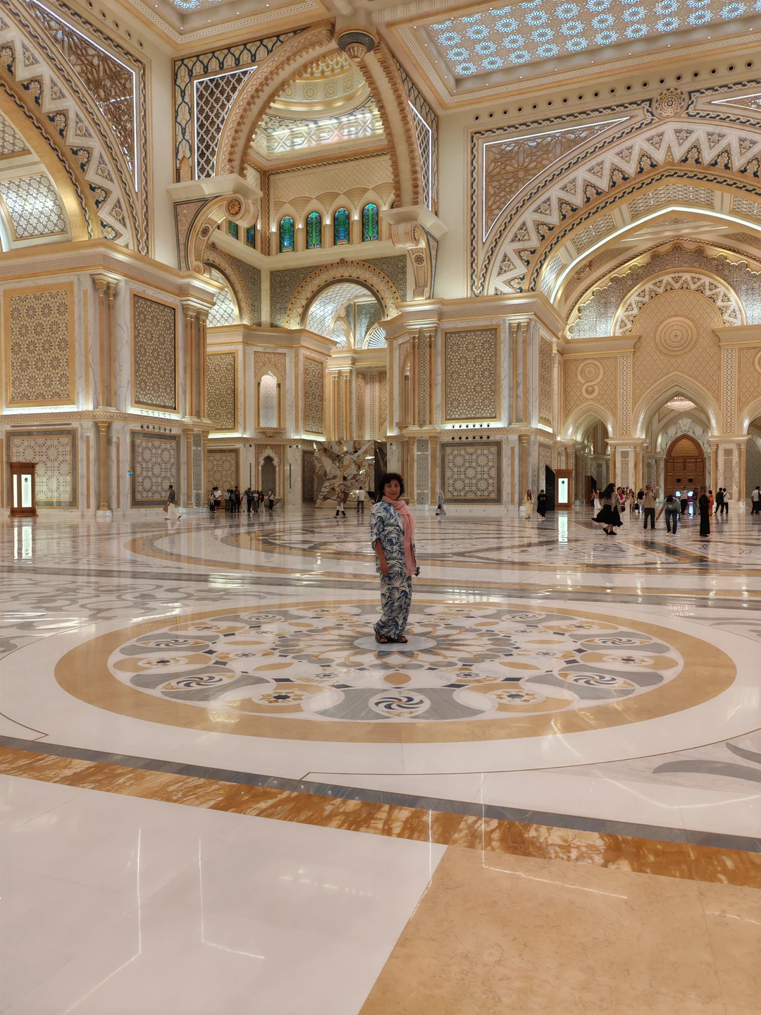 Замечательная компания, добрый и весёлый гид Азиз. Прекрасные достопримечательности