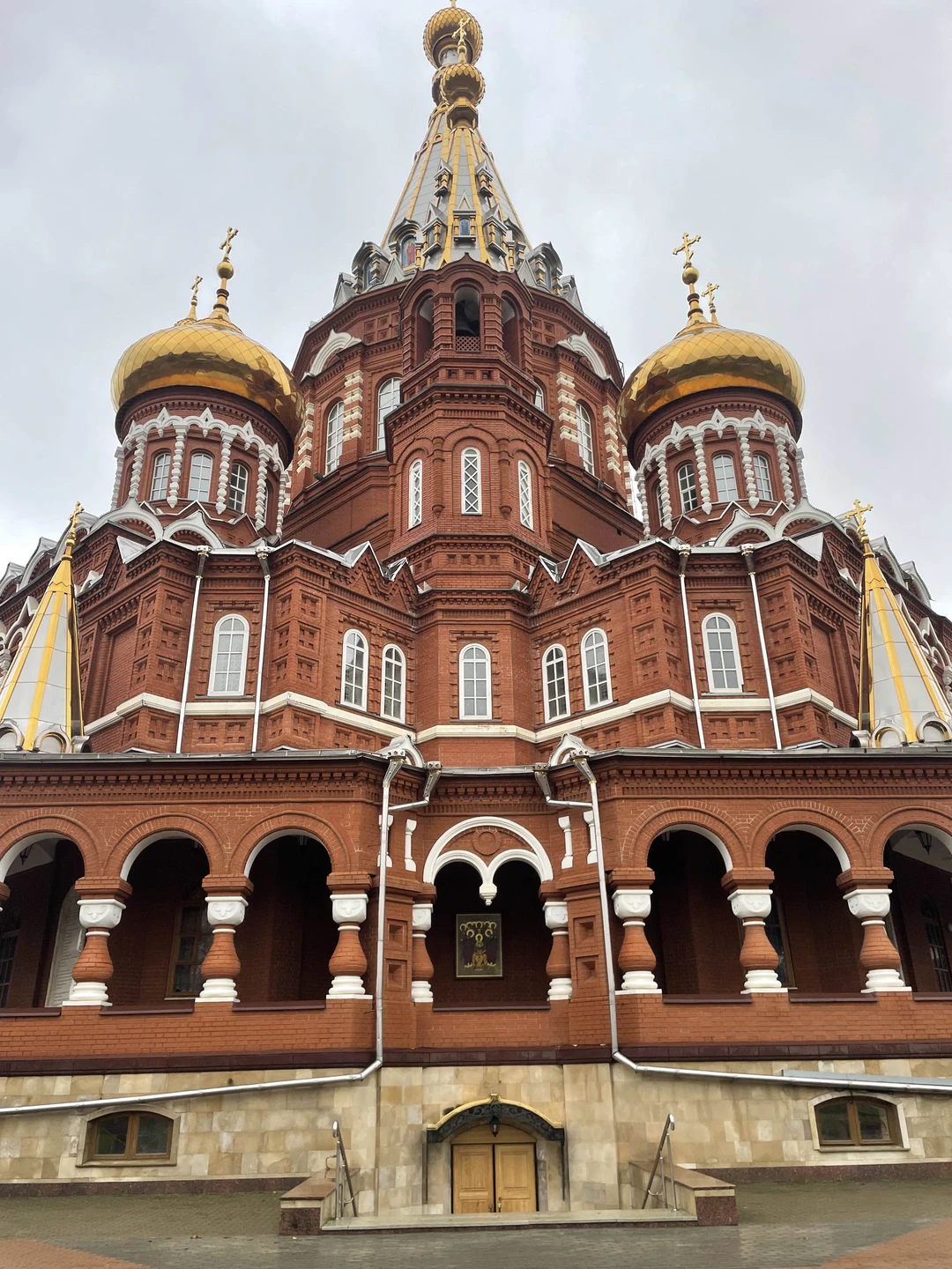 Выражаем свою благодарность за прекрасно проведенную пешую экскурсию по городу Ижевску! Три с половиной часа пролетели