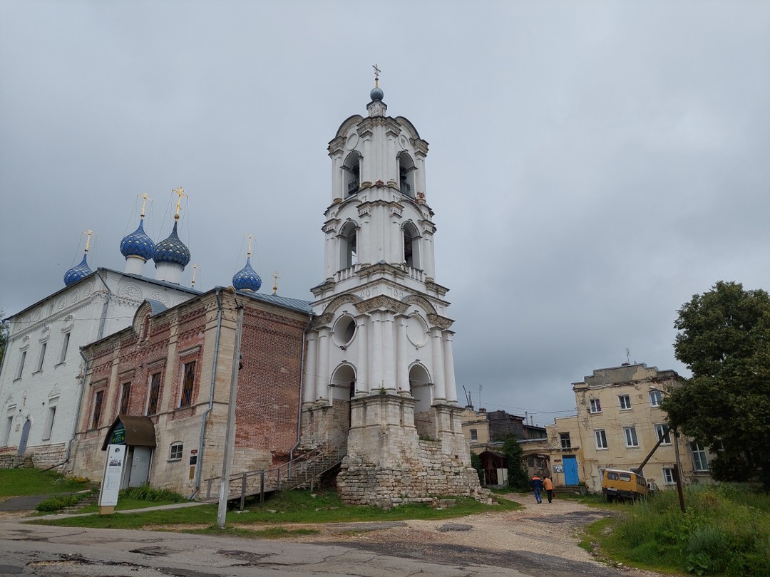 1 июля с семьёй были на обзорной экскурсии по городу Касимов. Экскурсию для нас провела местная