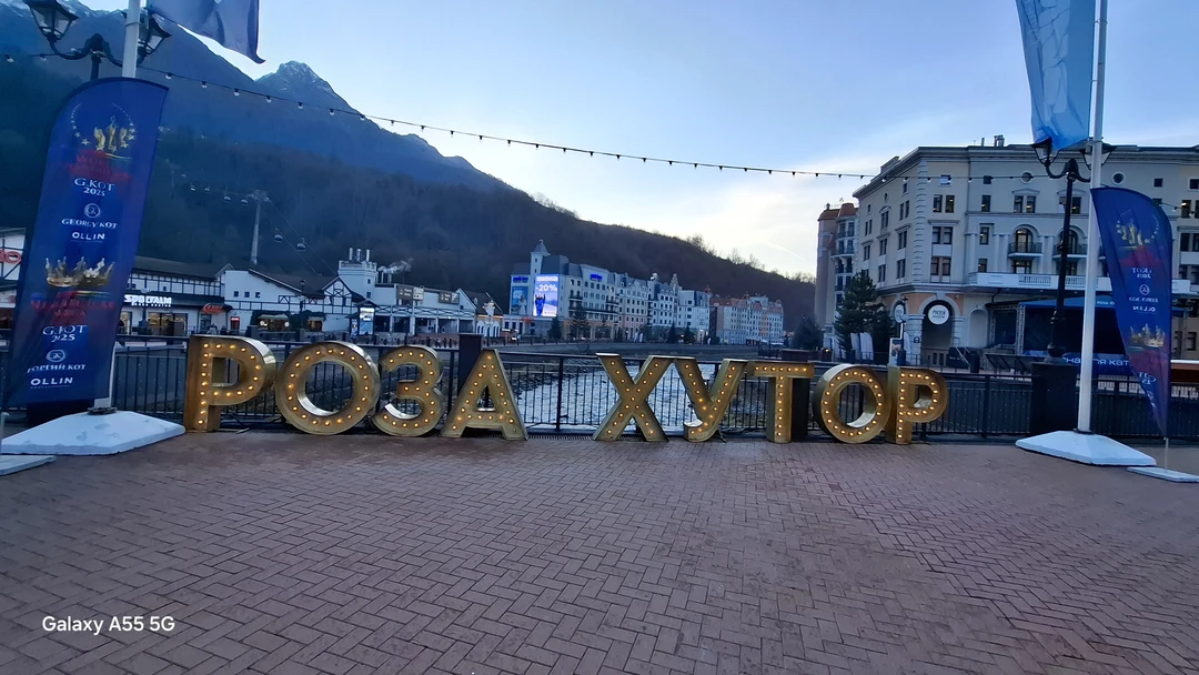 Очень понравилась живая гид Дарья - постоянно была вовлечена в процессе