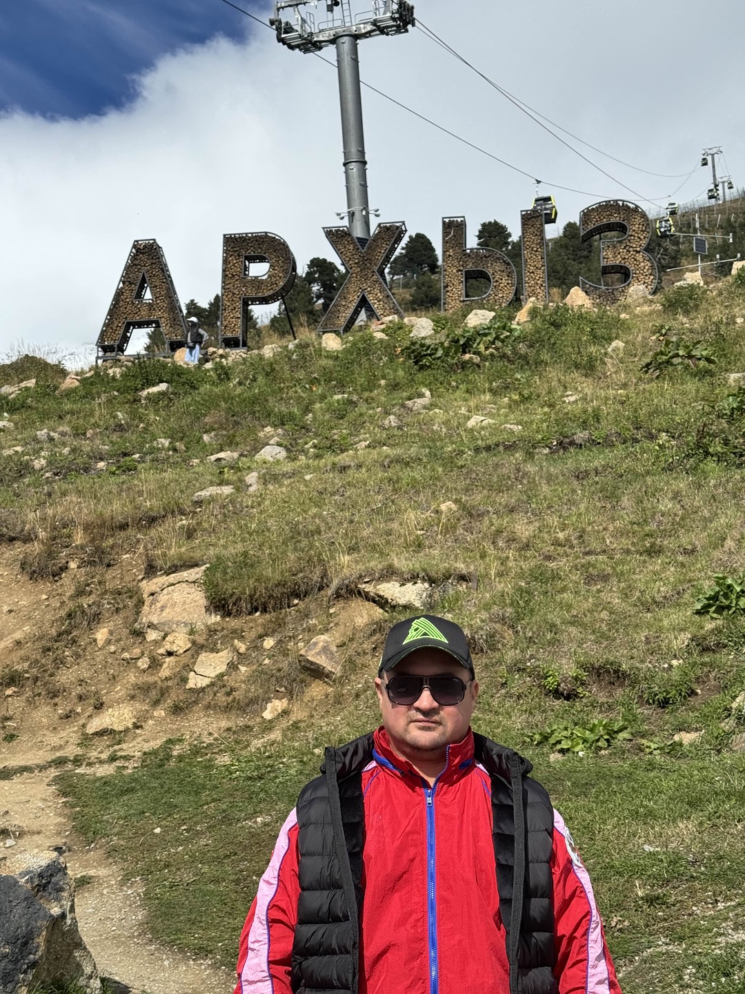 Большое спасибо Тиграну за замечательную экскурсию! Было очень интересно, обалденные виды, прекрасный Архыз! За интересными историями