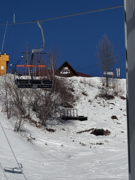 Отличная экскурсия! Всё чётко по плану: комфортный трансфер, грамотный гид, насыщенная программа. Это была не просто