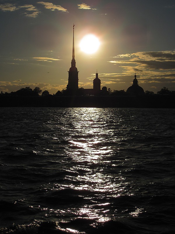 Загадки и контрасты Петропавловской крепости