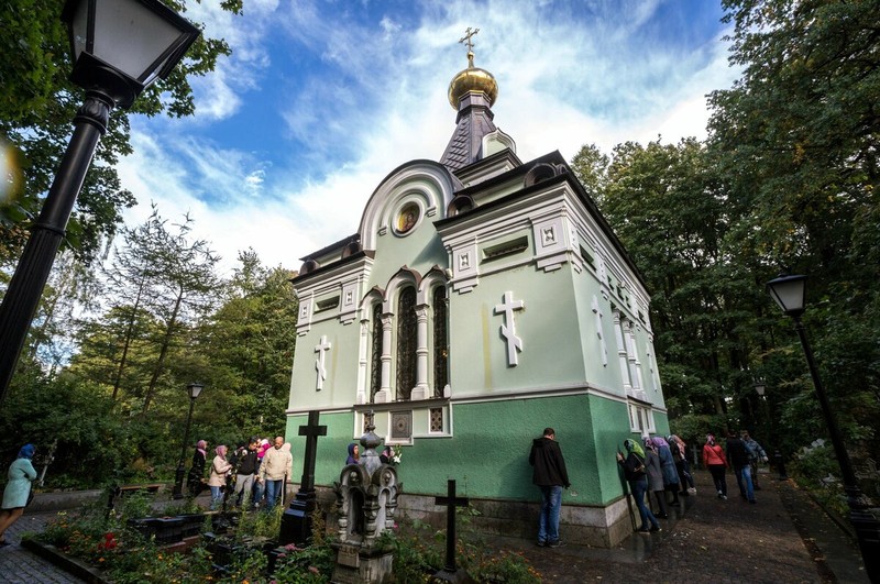 Смоленское кладбище и часовня Ксении Петербургской
