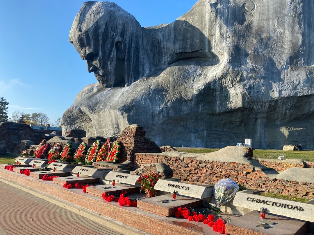 Большое спасибо от нашей семьи Татьяне за интересную экскурсию по Брестской крепости. Информации было очень много