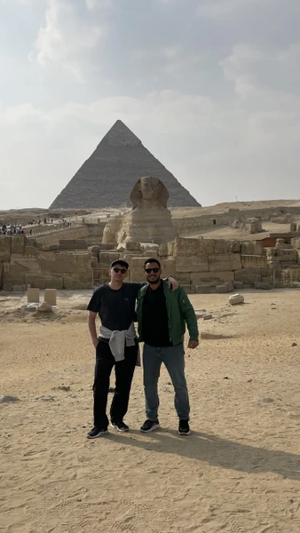 Только что вернулись с экскурсии с Махмудом! Мы впечатлены Каиром! Благодаря Махмуду мы узнали много нового