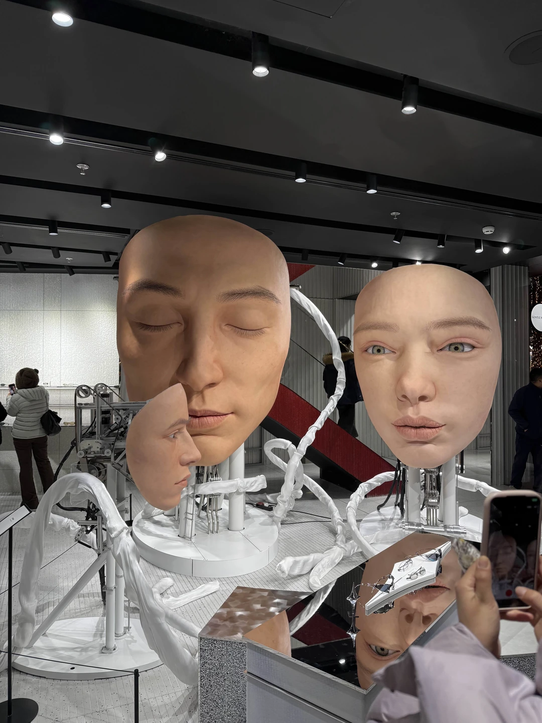 Очень хорошая насыщенная экскурсия, рекомендую