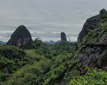 Отдых в горах Лунхушань