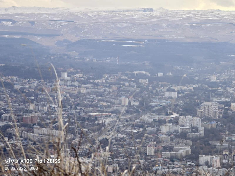 Экскурсия очень понравилась! Дмитрий эрудированный, интеллигентный человек. Маршрут интересный - на организованных такое не увидите и
